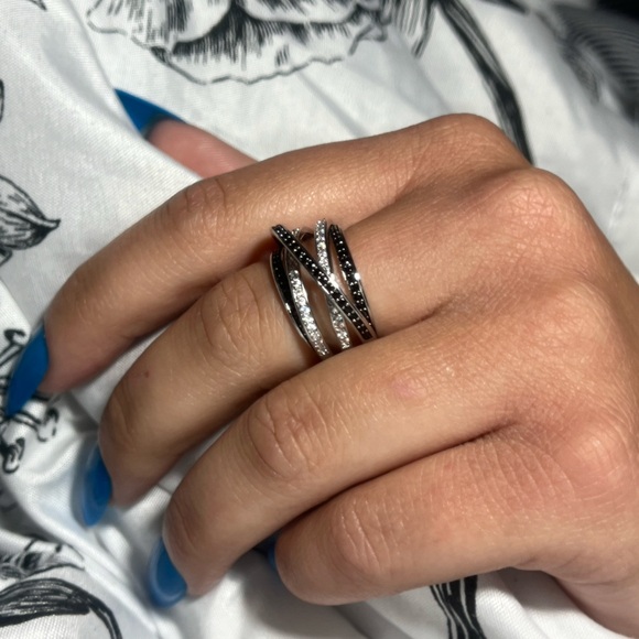 🖤Sterling Silver Black&White Cz Diamond Crisscross Stacked Ring - Picture 8 of 16